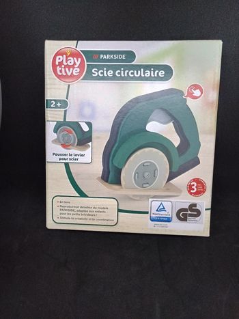 Magnifique scie circulaire en bois parkside playtive neuve prête à être offerte