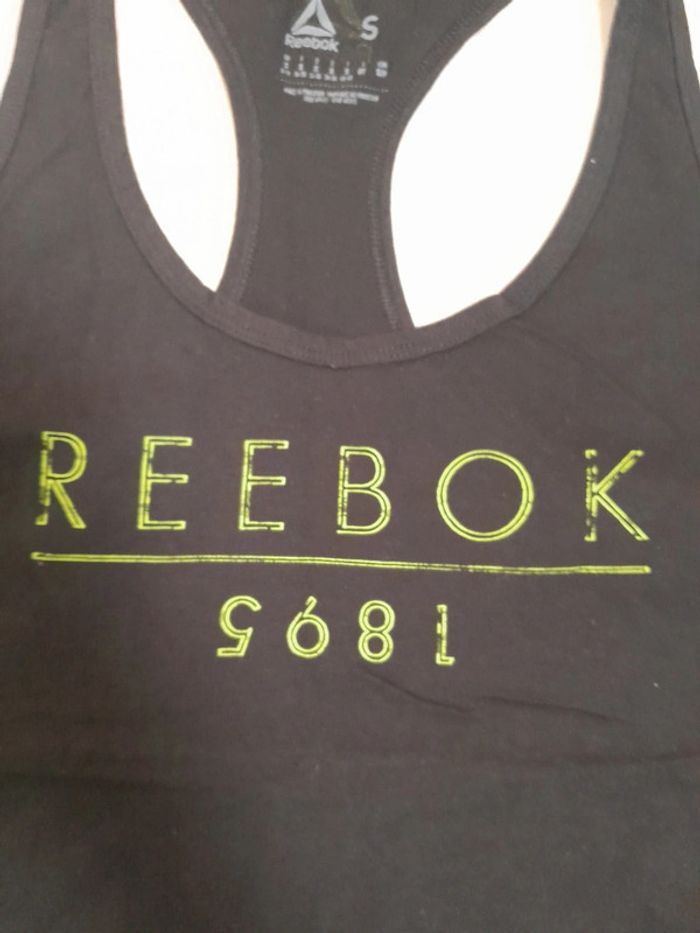 Top reebok - photo numéro 2