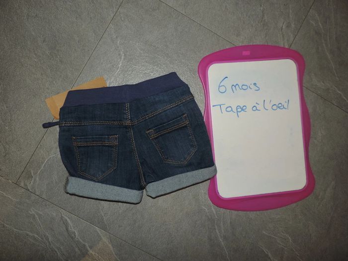 short tape à l'oeil taille 6 mois neuf - photo numéro 2