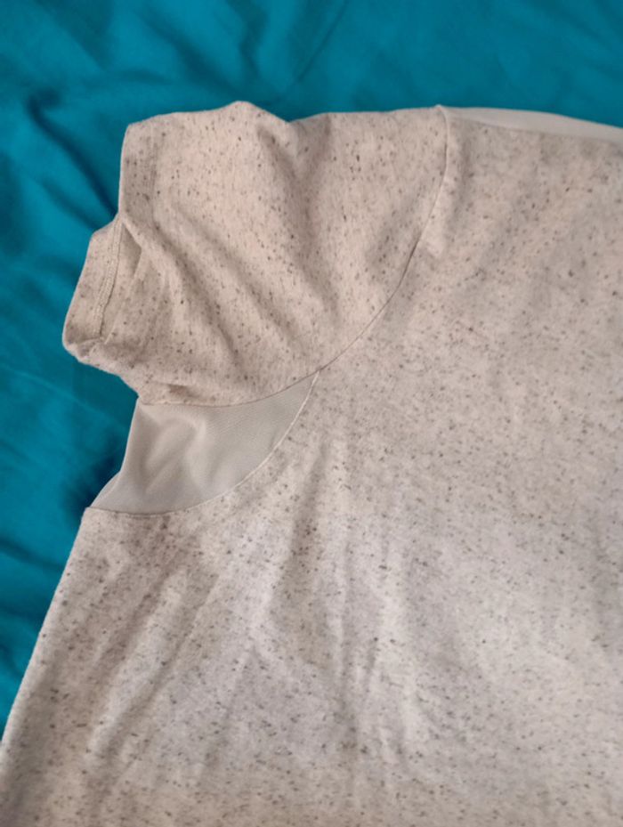 Tee-shirt taille L - photo numéro 2