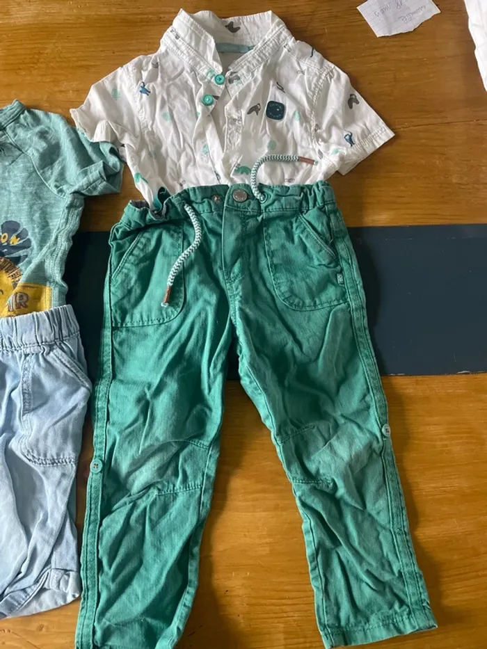 Deux ensembles 18 mois - photo numéro 3