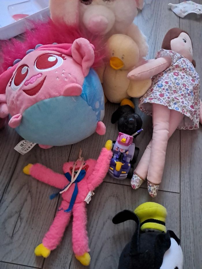 Peluches et figurines - photo numéro 4
