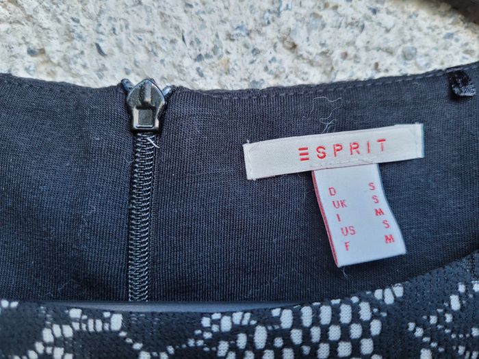 Superbe robe dentelle noire et blanche, Esprit taille M (38/40) - photo numéro 3