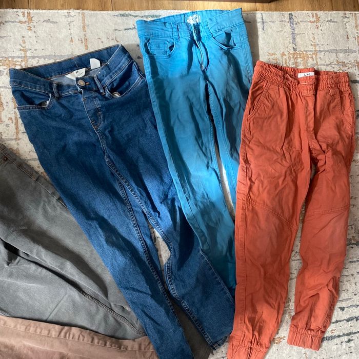 5 pantalons de 8/10 ans - photo numéro 2