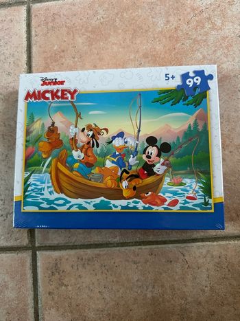 Puzzle  Mickey et ses amis en bateau 99 pièces Neuf