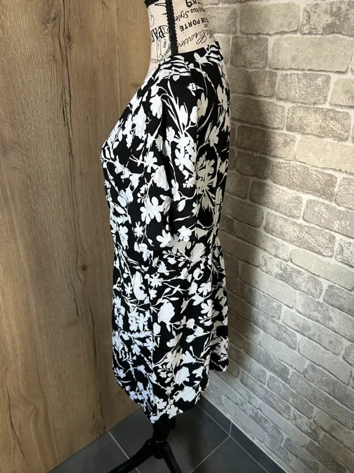 Robe motif imprimer fleurs taille L - photo numéro 3