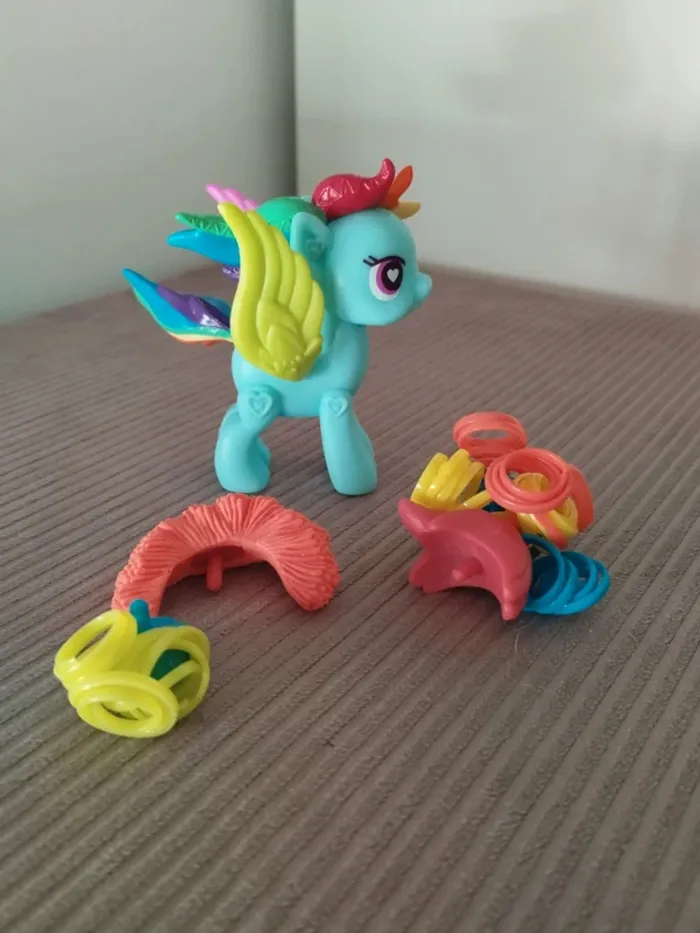 My little poney pop cutie mark - photo numéro 2
