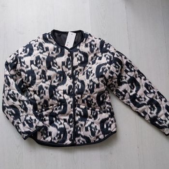 Veste matelassée noire et crème taille S