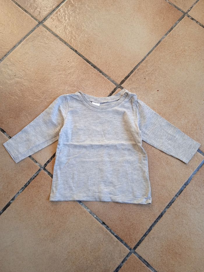 Lot tee-shirts - photo numéro 6