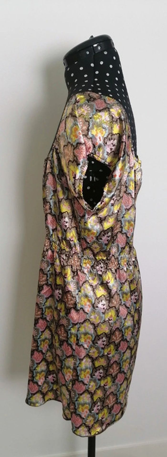 Tunique satin fleurs beige jaune rose Taille L Lola Espeleta - photo numéro 6