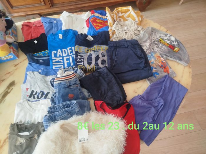 Lot de 23vetements enfants  de 2à 12ans MIXTE