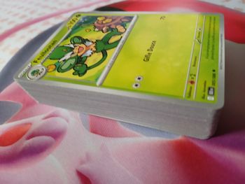 Carte pokémon foudre noire