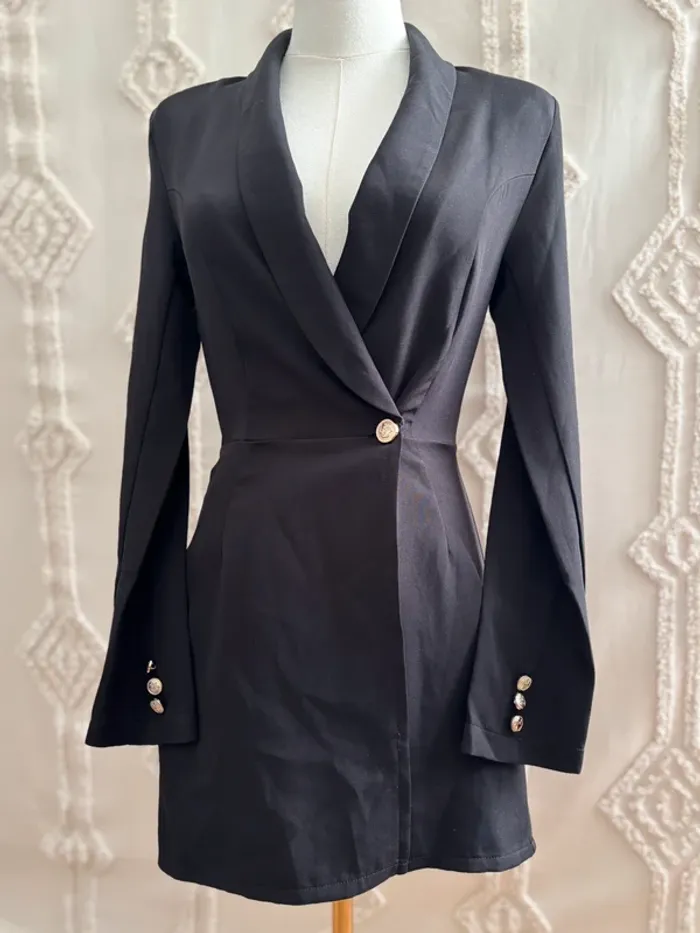 Robe blazer combi-short noire AMISU – taille 34 / XS – chic & pratique classy