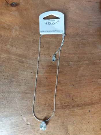 Collier avec pendentif Swarovski