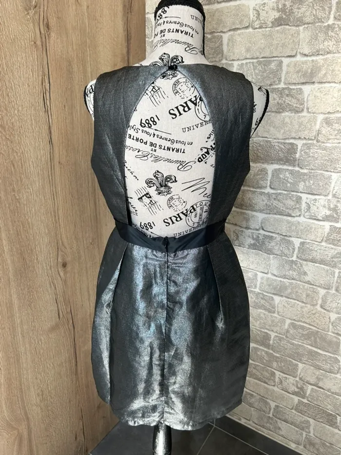 Robe de soirée brillante taille L - photo numéro 2