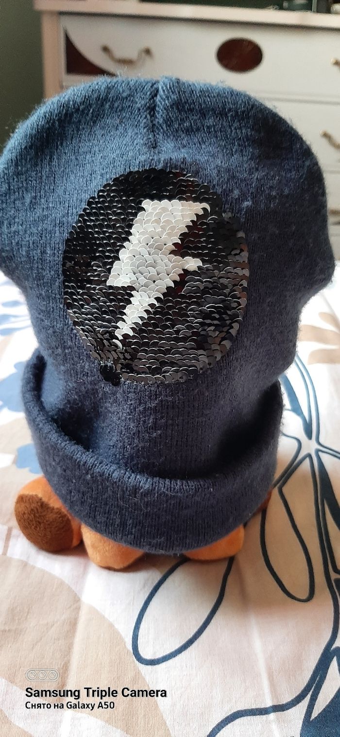 Avec des sequins réversibles