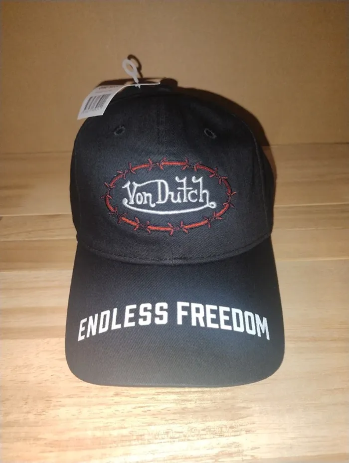 Von dutch casquette taille unique noire et rouge