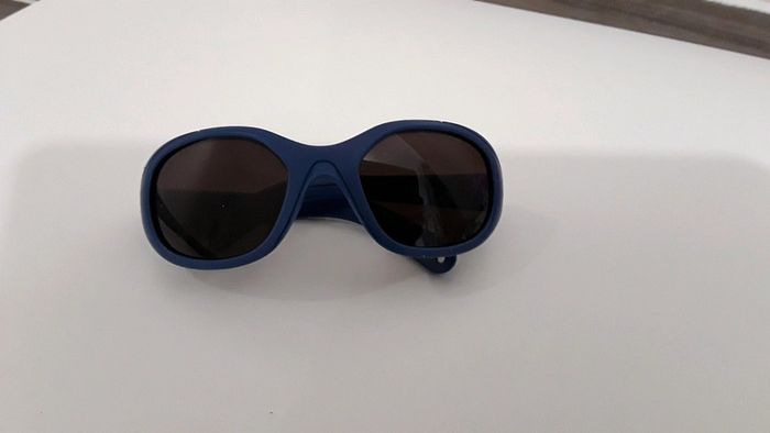 Lunettes de soleil - photo numéro 4