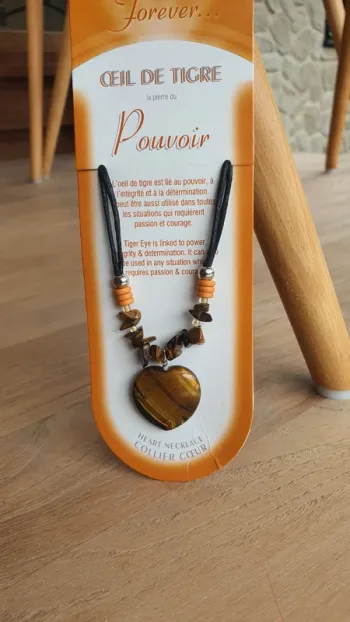 Collier femme coeur œil de tigre