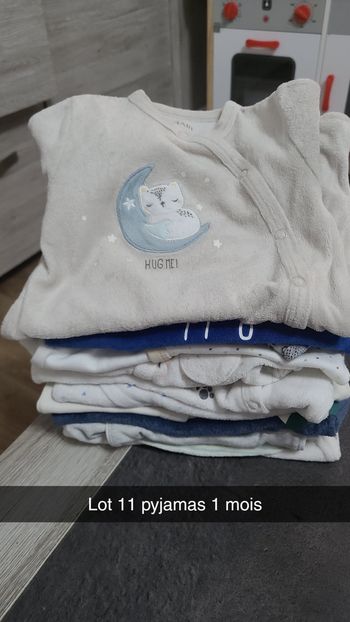 Lot pyjamas 1 moi