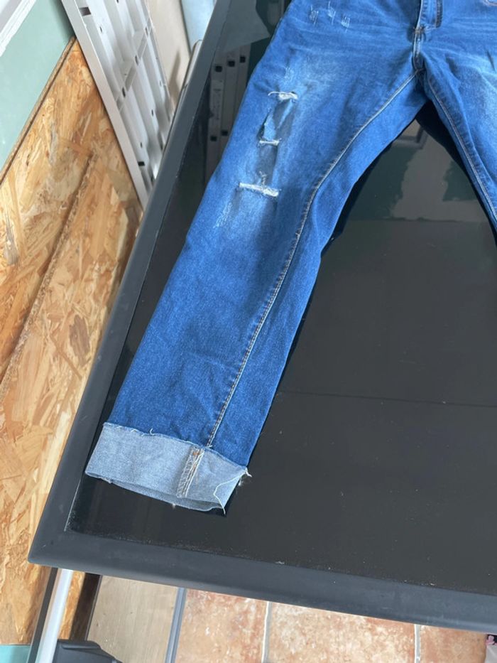 Jean troué de la marque Shein en taille L - photo numéro 4
