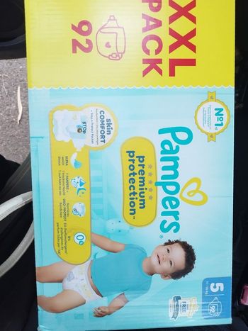 45€ les 2 cartons Pampers taille 05 + paquet de lingette