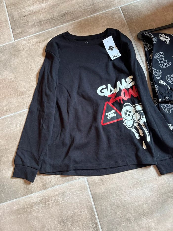 Pyjama 9/10 ans - photo numéro 2