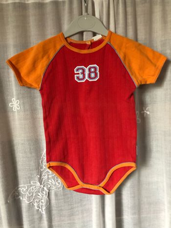 Body rouge et orange 12 mois kokinou