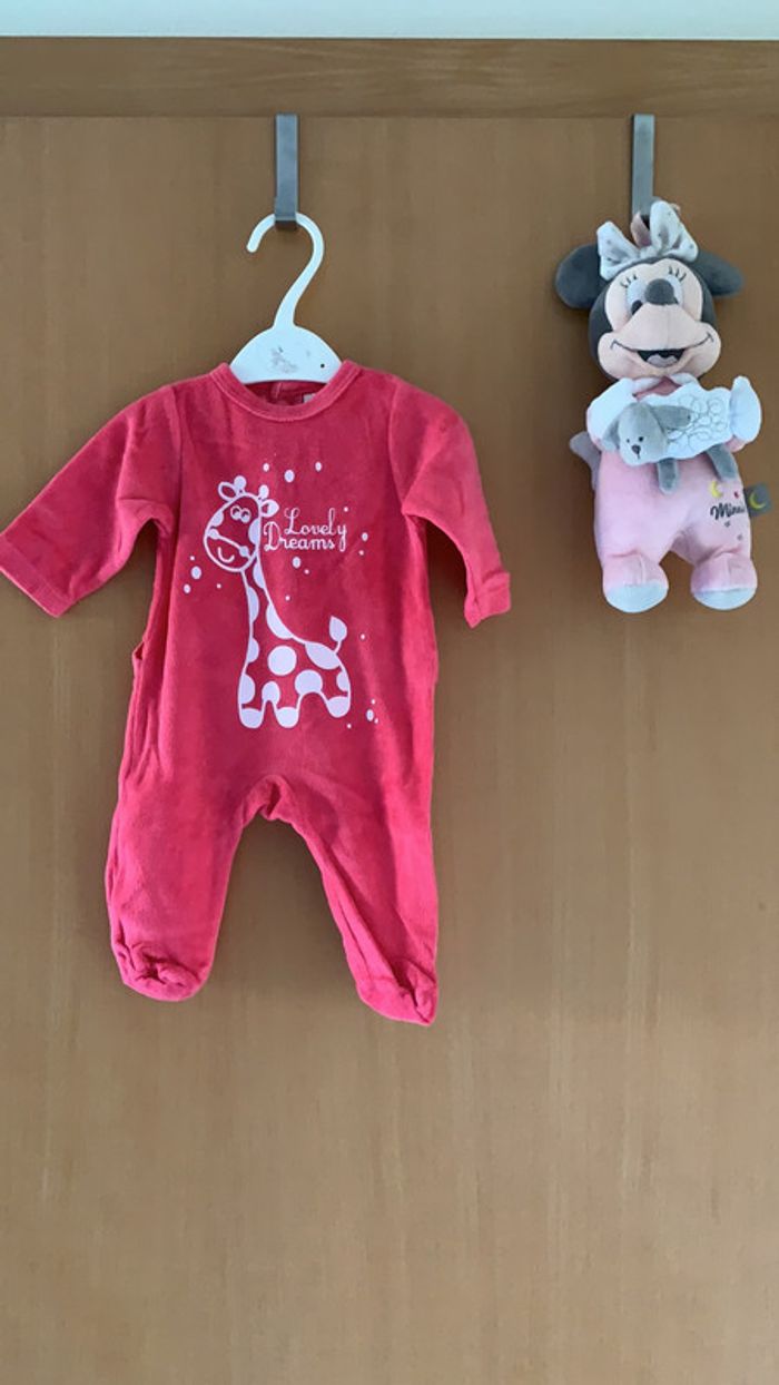 Dort bien girafe « lovely Dreams » taille 1 mois