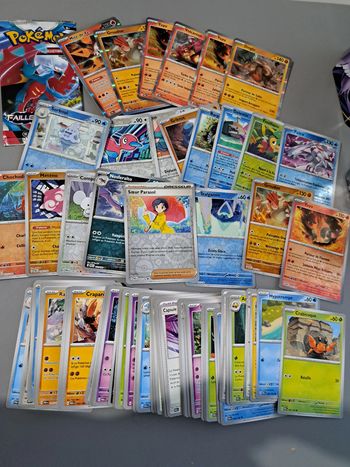 Lot de 91 cartes pokémon ev4 faille paradoxe