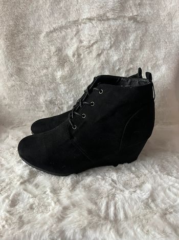 Bottines noires compensées 40