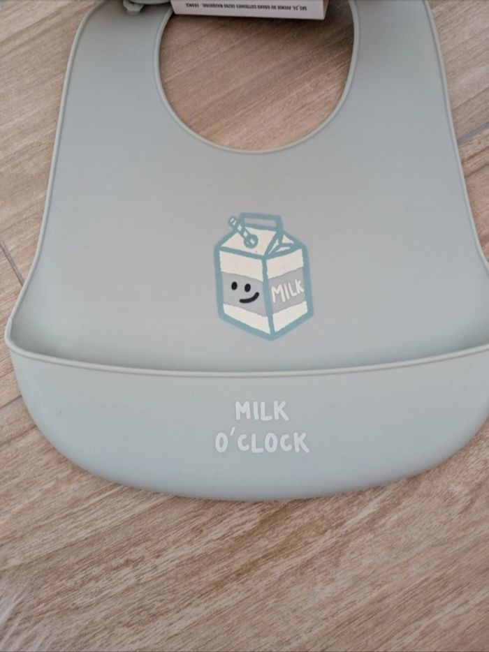 Lot de 3 bavoirs silicone - photo numéro 3