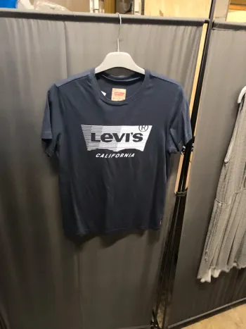 42931 tee shirt MC bleu marine fille 16 ans levi's