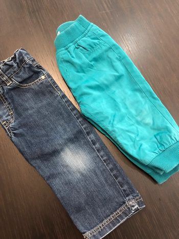 Lot de 2 pantalons - taille 9 mois