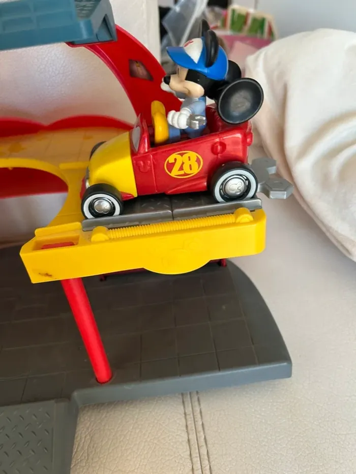 Garage de Mickey - photo numéro 3