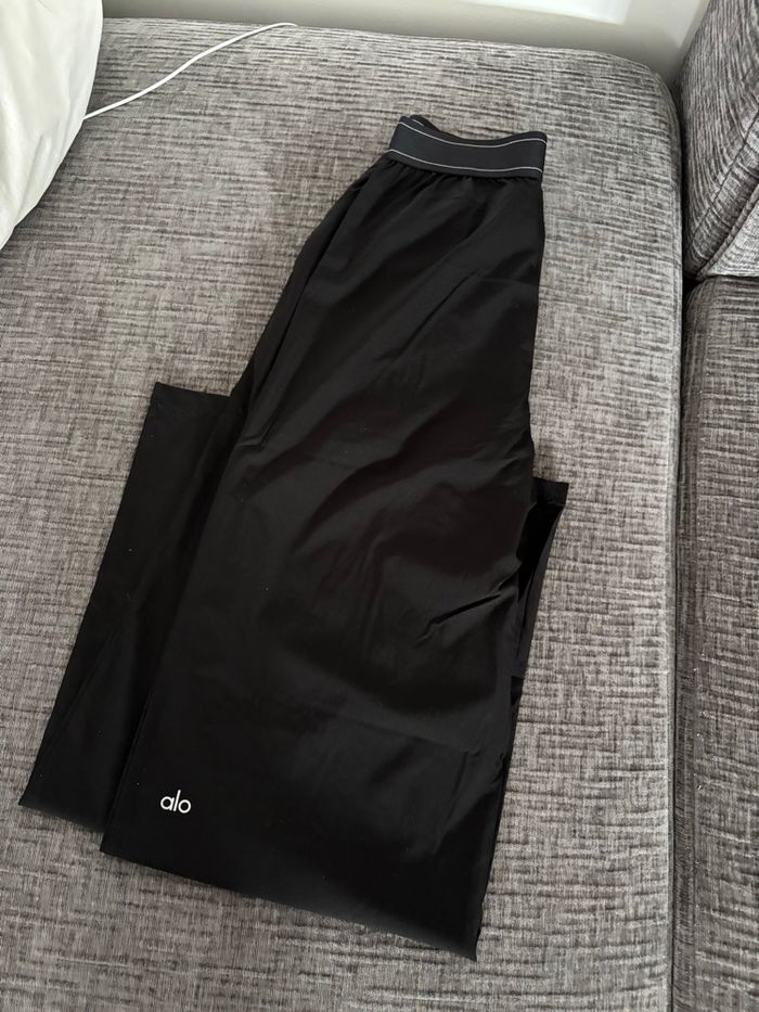 Pantalon alo yoga - photo numéro 2