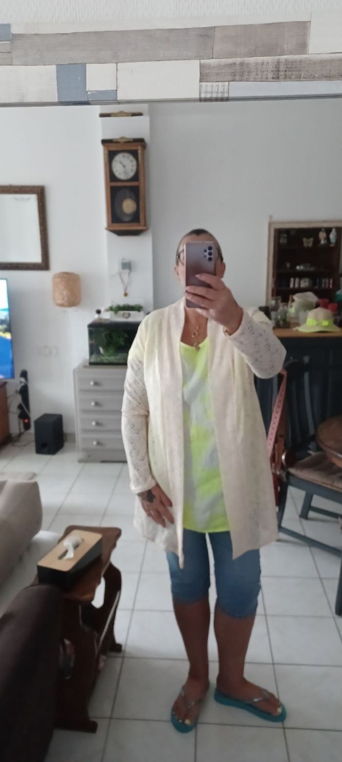 Très joli gilet femme T u