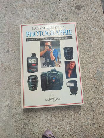 Livre la pratique de la photographie
