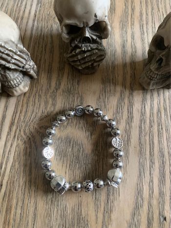 Bracelet skull perles 8mm et acier