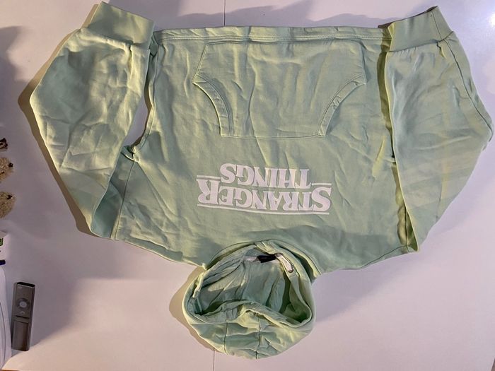 Sweet à capuche vert menthe taille xxs stranger things - photo numéro 3