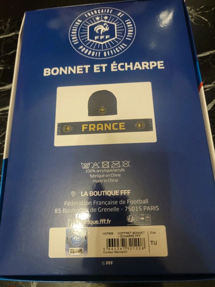 Écharpe et bonnets - photo numéro 3