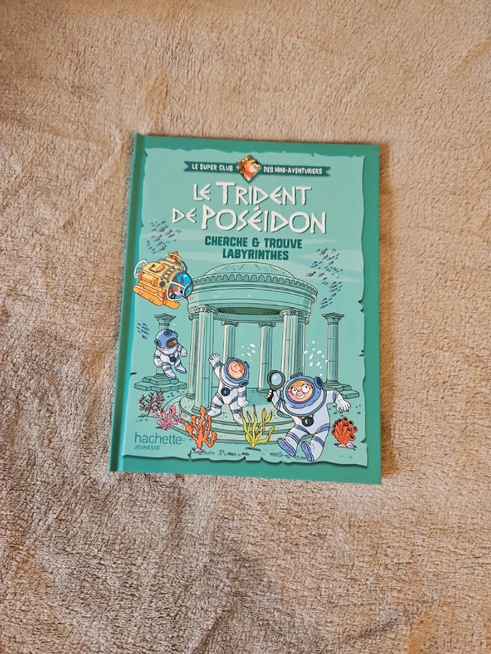 Livre le Trident de Poséidon Hachette - Neuf