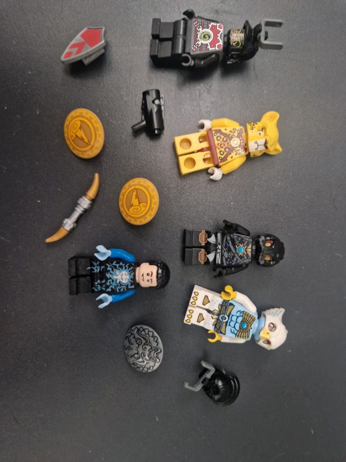 Minifigures lego chima et ninjago