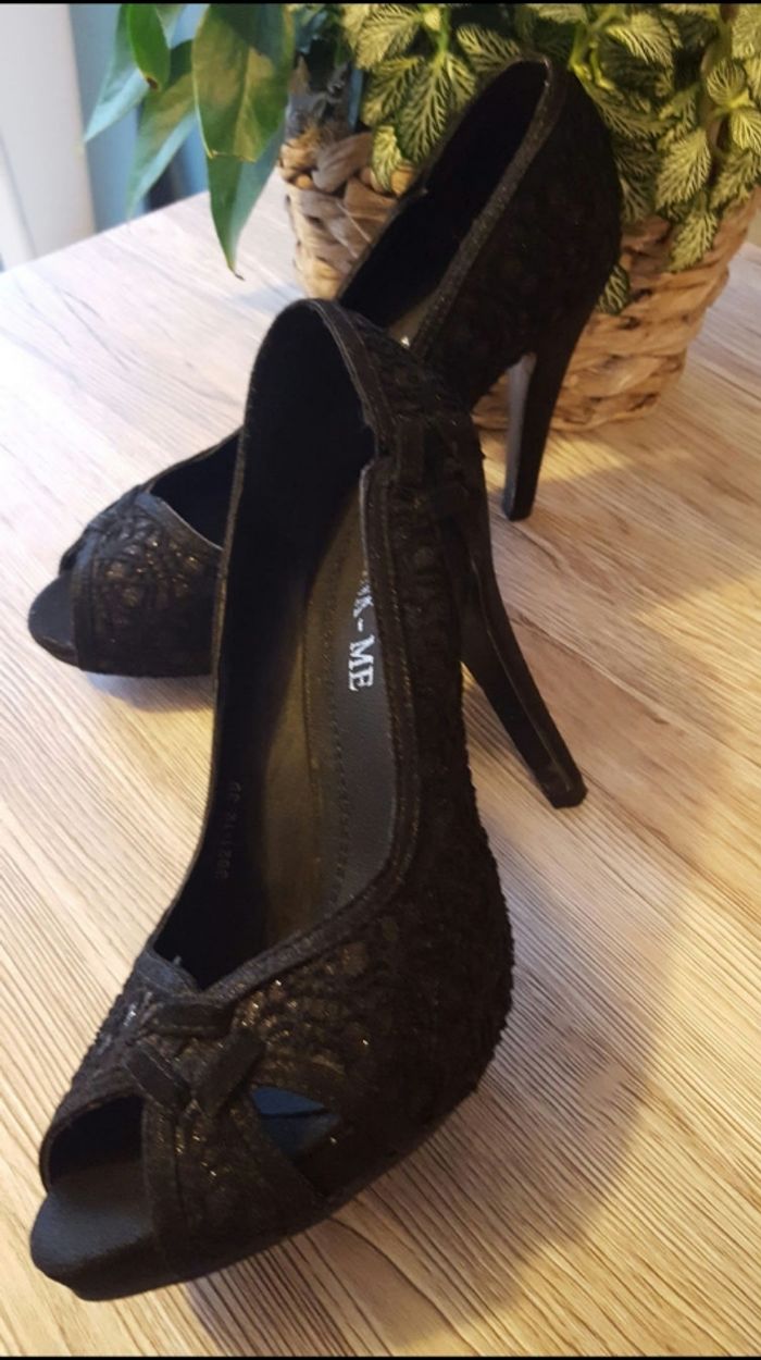 Escarpins chics taille  39 - photo numéro 2