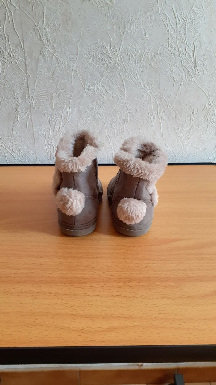Bottes fourrées fille pointure 21 - photo numéro 2