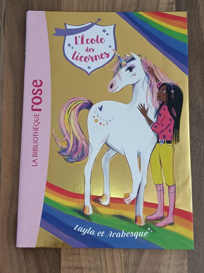 Livre École des licornes 🦄 tome 5 Layla et Arabesque - photo numéro 1
