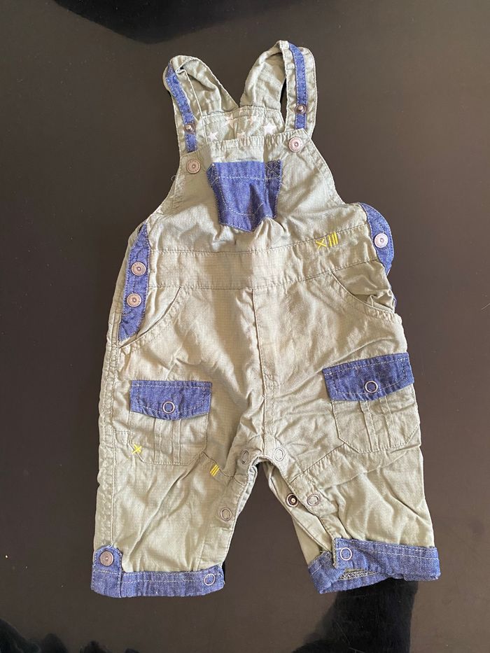 5 pantalons + 1 salopette 3 mois - photo numéro 2