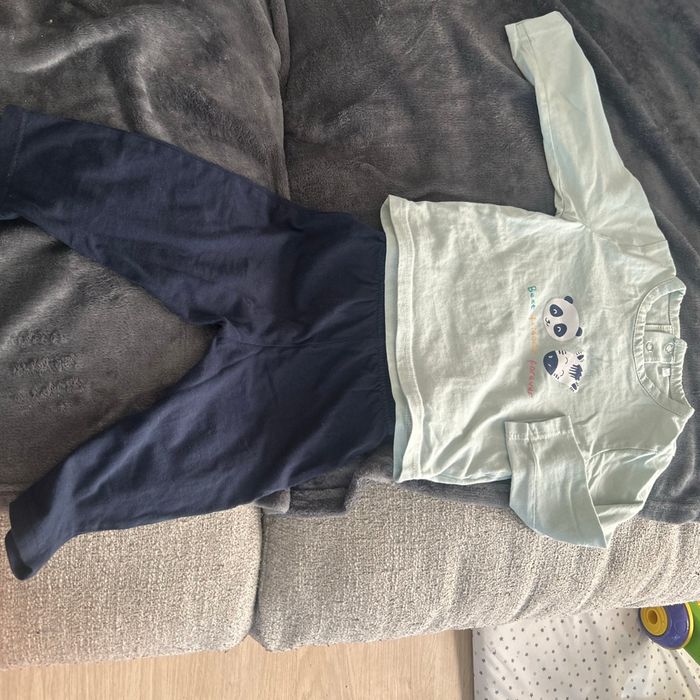 Lots de 2 pyjamas 18mois - photo numéro 3