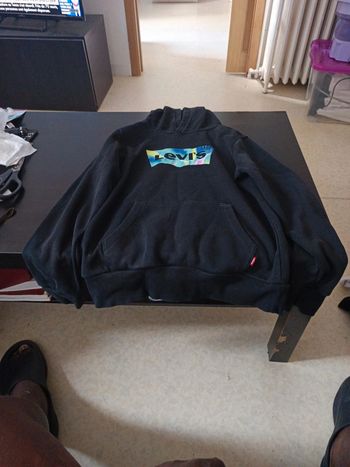 Sweat levis noir