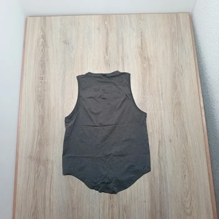 Hauts gymshark femme débardeur gris foncé s - photo numéro 4